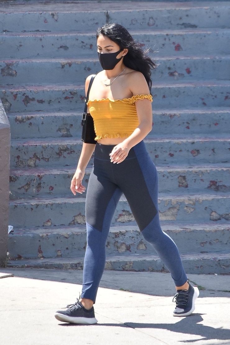 Camila Mendes