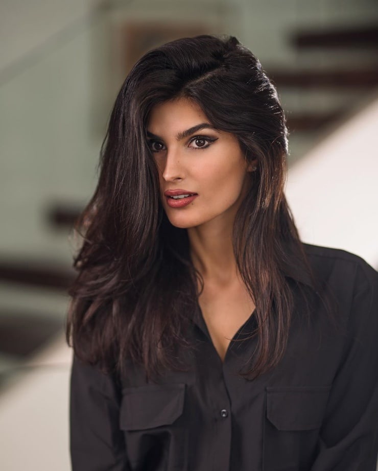 Yael Cohen (model)