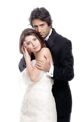 Beren Saat Beren Saat