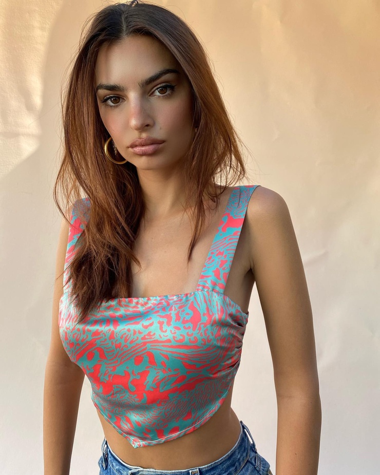 Emily Ratajkowski Emily Ratajkowski