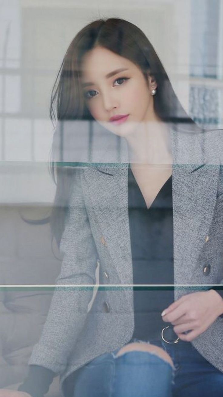 Picture of Son Yoon Joo