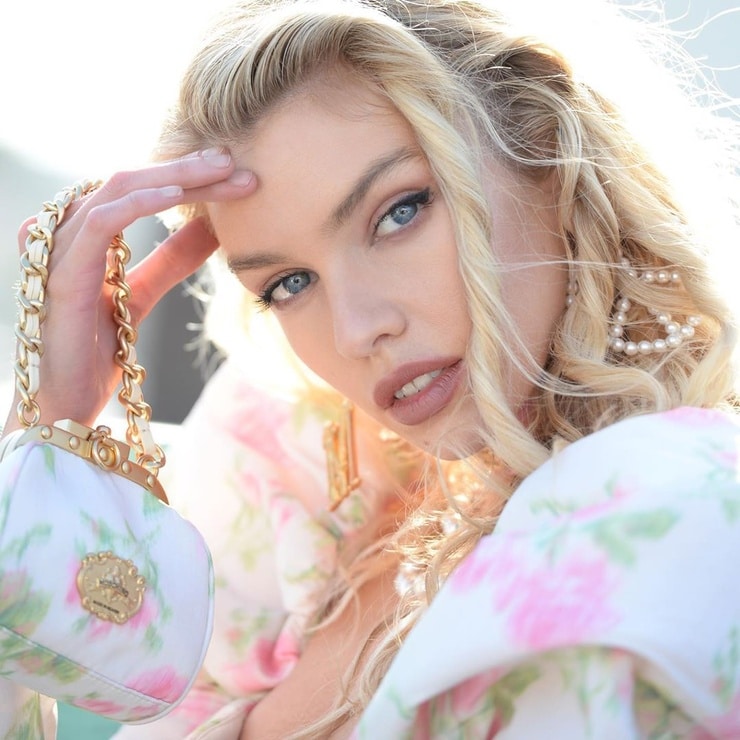 Stella Maxwell