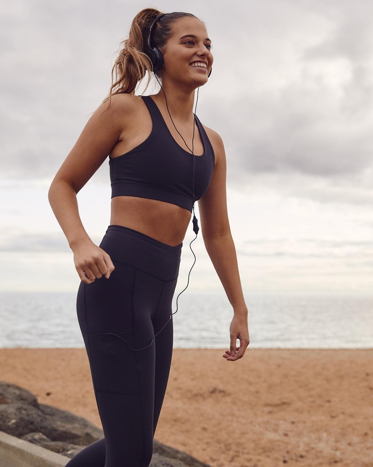 taya brooks