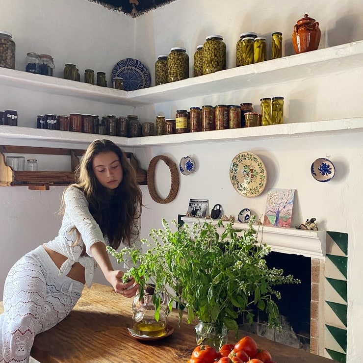 Picture of Carys ZetaDouglas