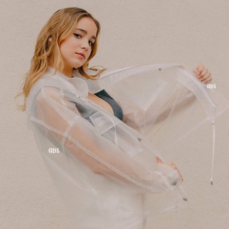 Alba Baptista