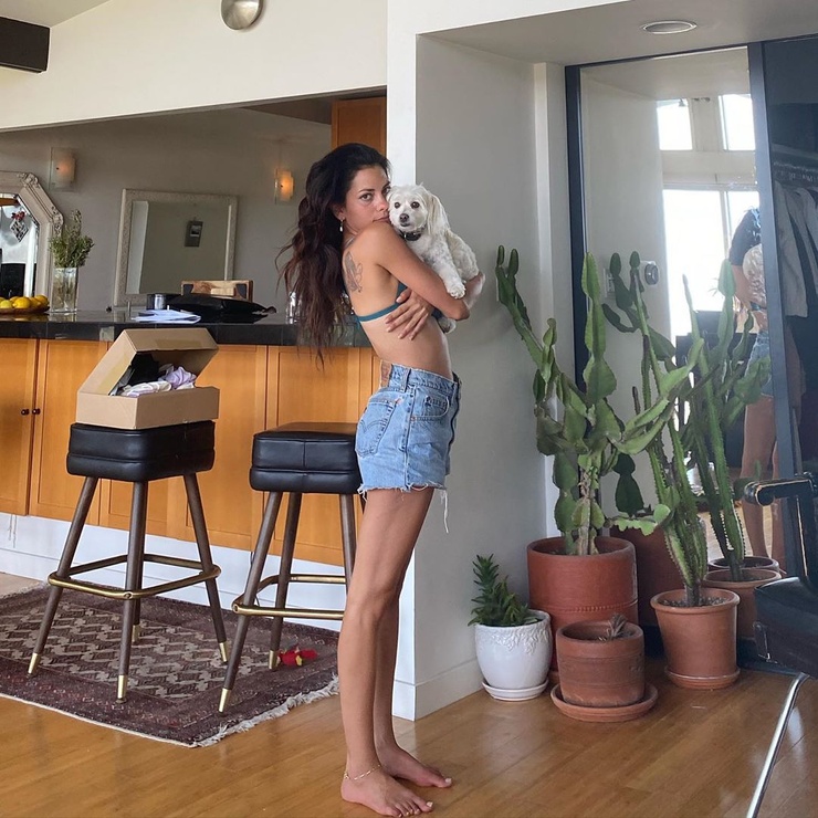 Inbar Lavi