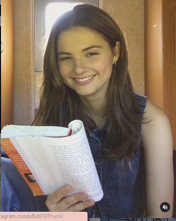 Stefanie Scott Stefanie Scott