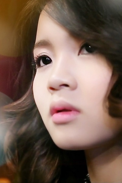 Lee Ha Yi