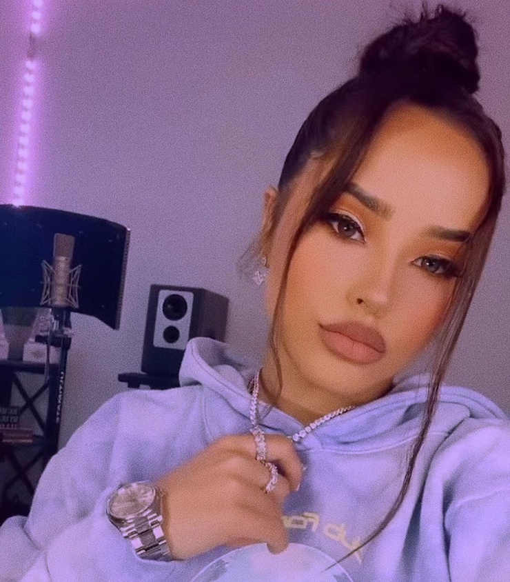 Becky G.