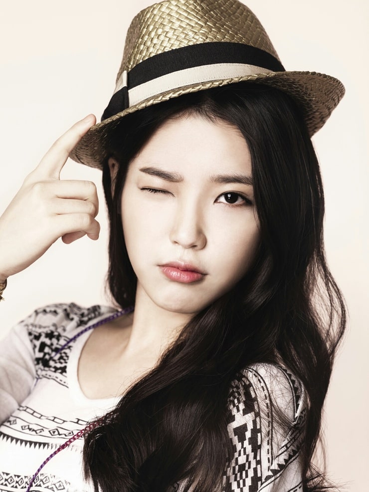 Ji-Eun Lee Ji-Eun Lee