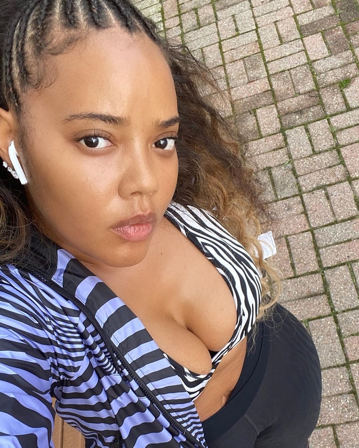 Angela Simmons
