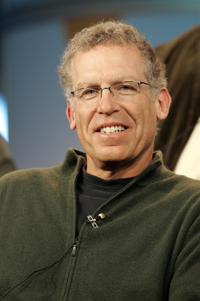 Carlton Cuse