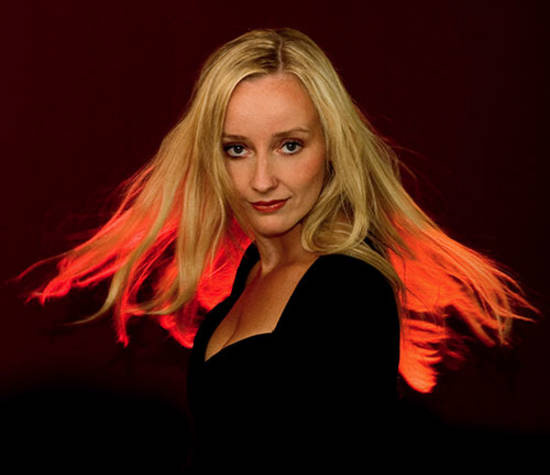 Anja Hackl