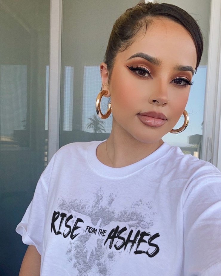 Becky G.
