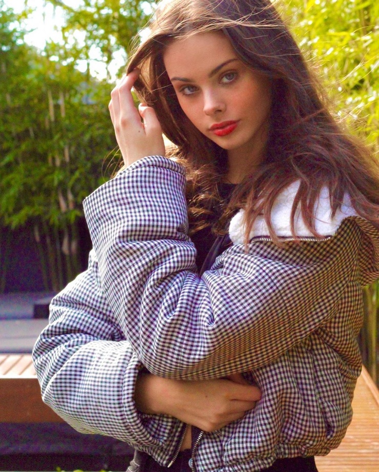 Meika Woollard picture