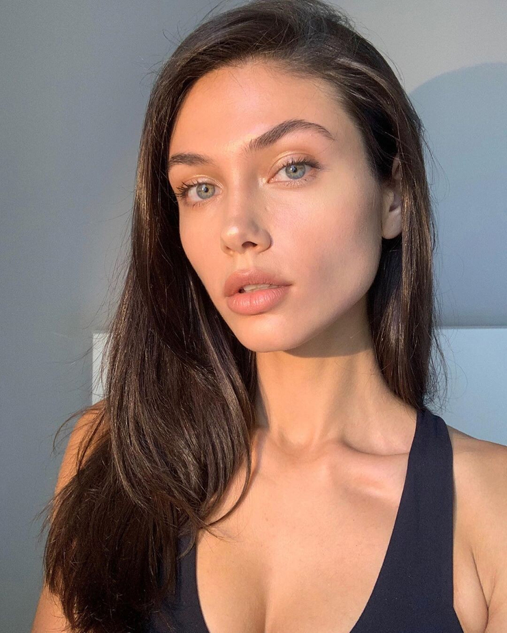 Vika Bronova