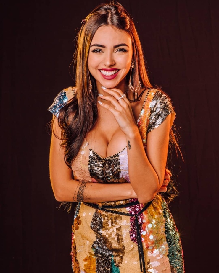 Nyvi Estephan Nyvi Estephan
