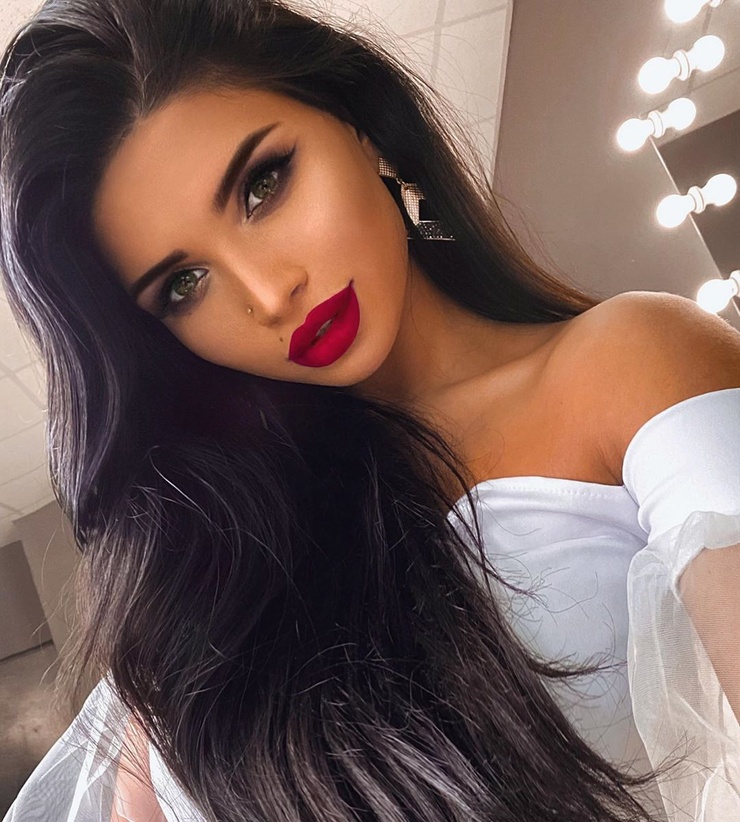 Karina Smolskaya Karina Smolskaya