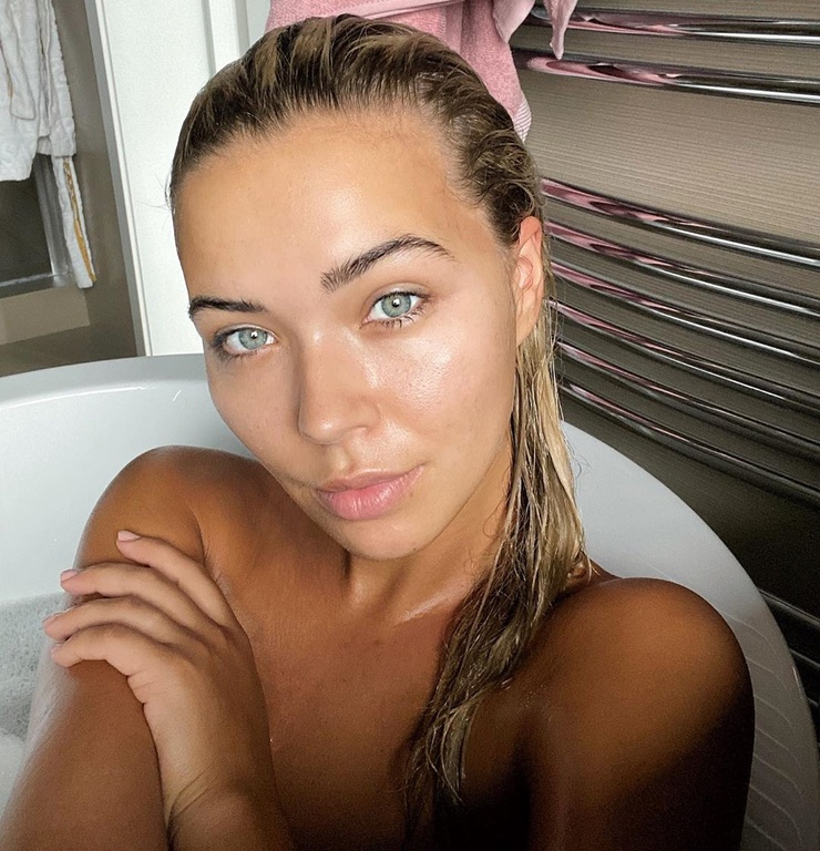 Sandra Kubicka Sandra Kubicka
