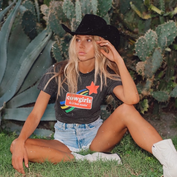 Ellen Decker