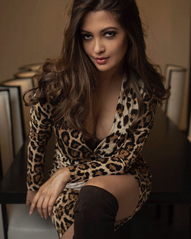 Riya Sen