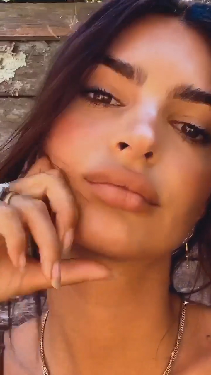 Emily Ratajkowski