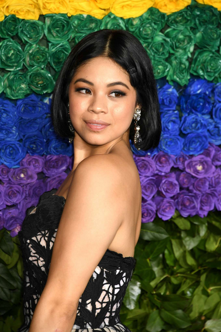 Eva Noblezada