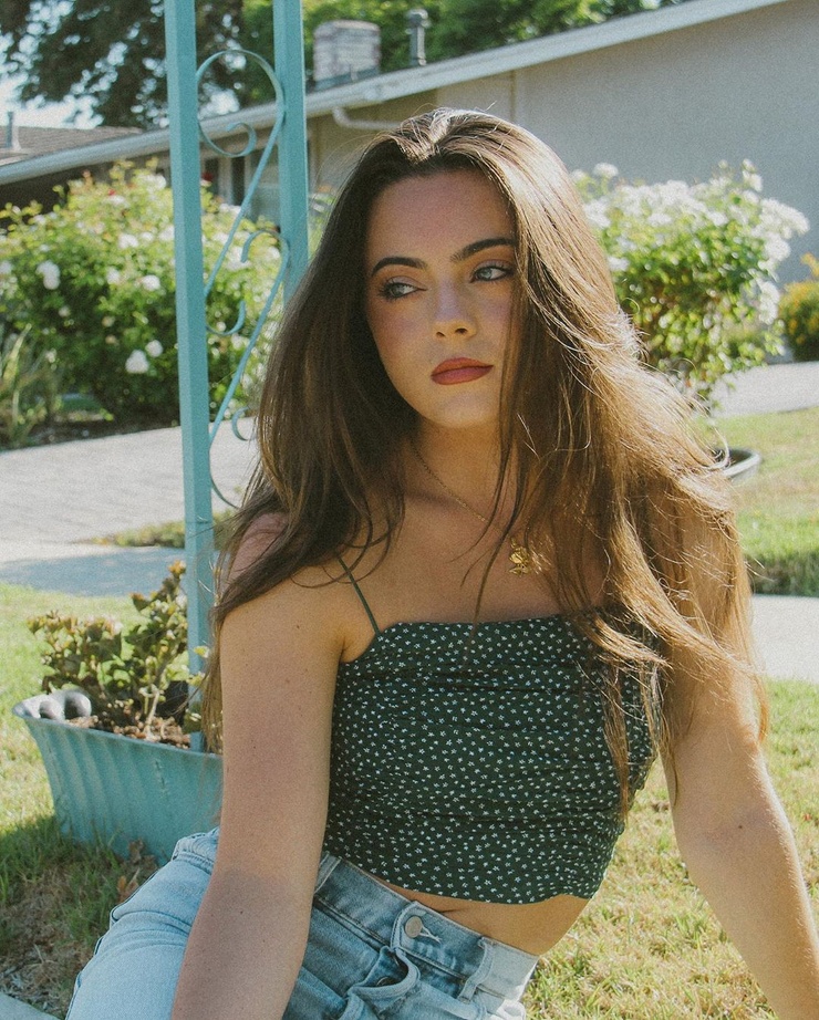 Ava Allan