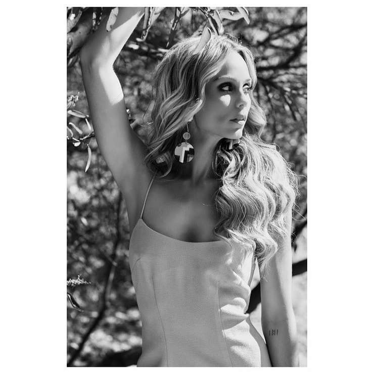 Laura Vandervoort Laura Vandervoort