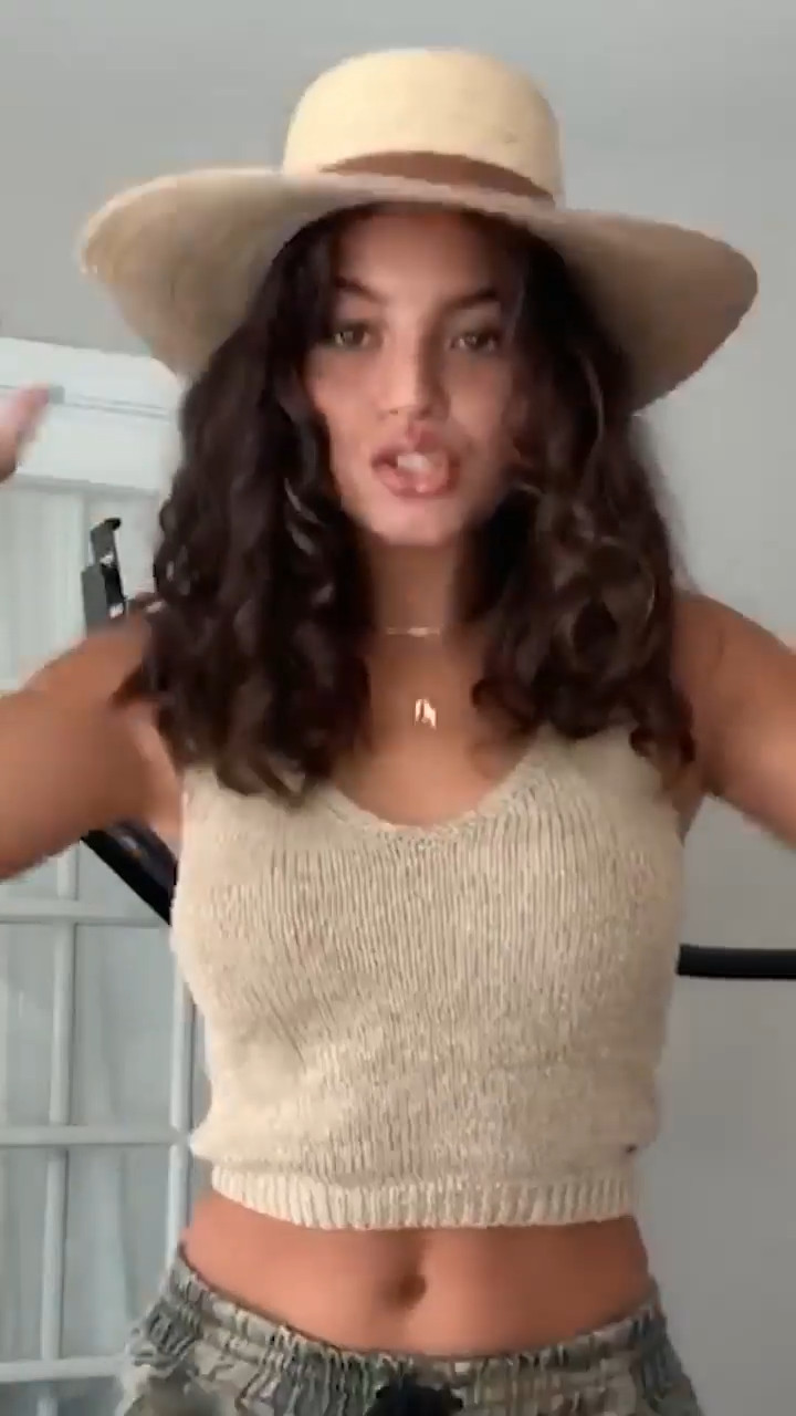 Isabela Moner