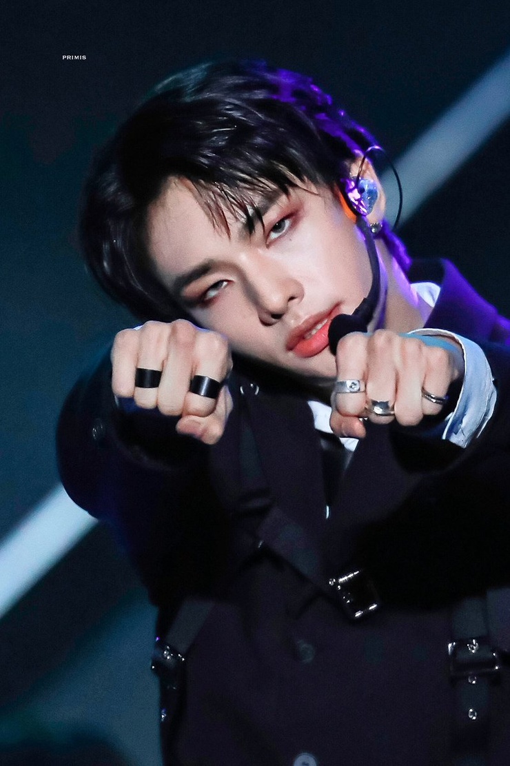 Hyun-Jin Hwang Hyun-Jin Hwang