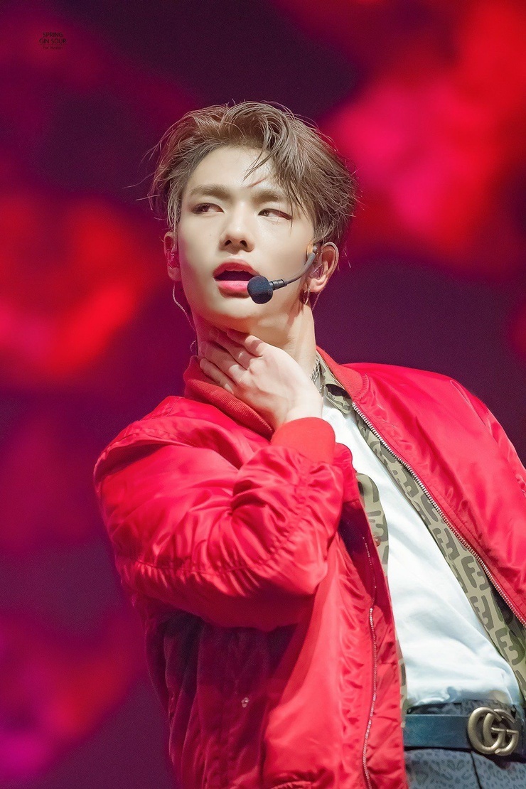 Hyun-Jin Hwang Hyun-Jin Hwang