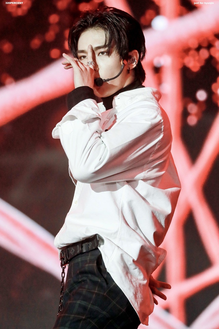 Hyun-Jin Hwang
