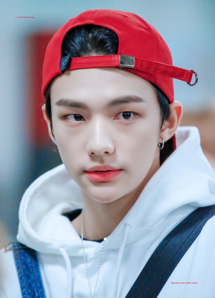 Hyun-Jin Hwang Hyun-Jin Hwang