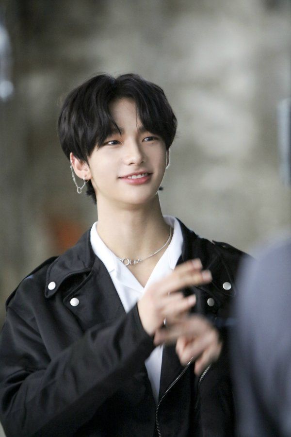 Hyun-Jin Hwang