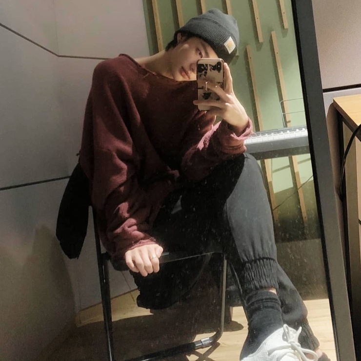 Hyun-Jin Hwang Hyun-Jin Hwang