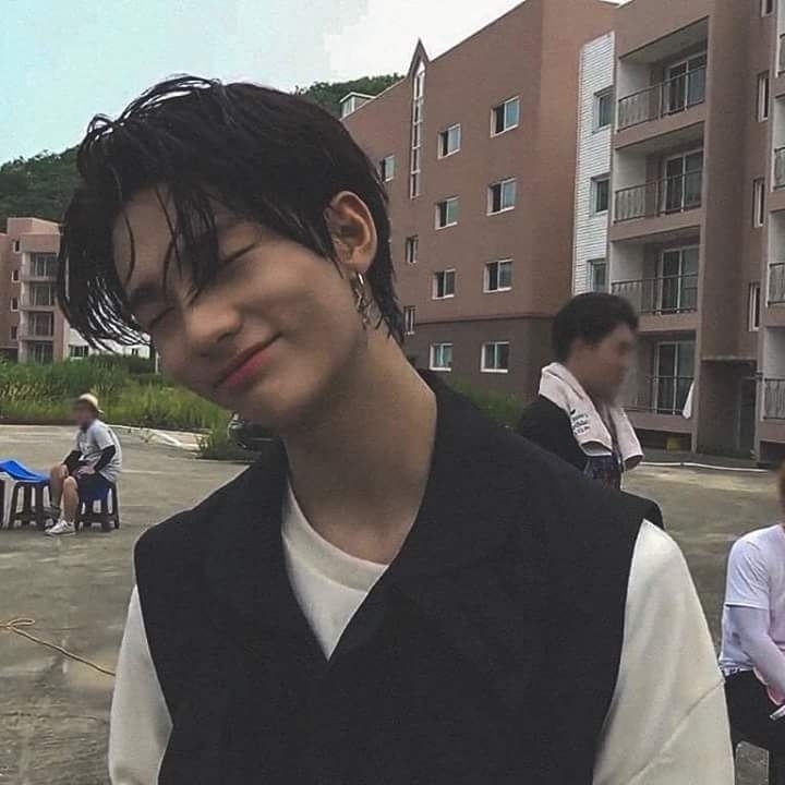 Hyun-Jin Hwang