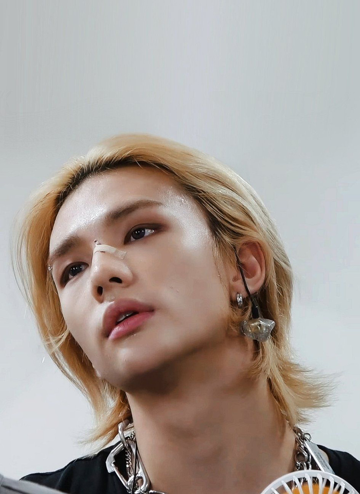 Hyun-Jin Hwang Hyun-Jin Hwang