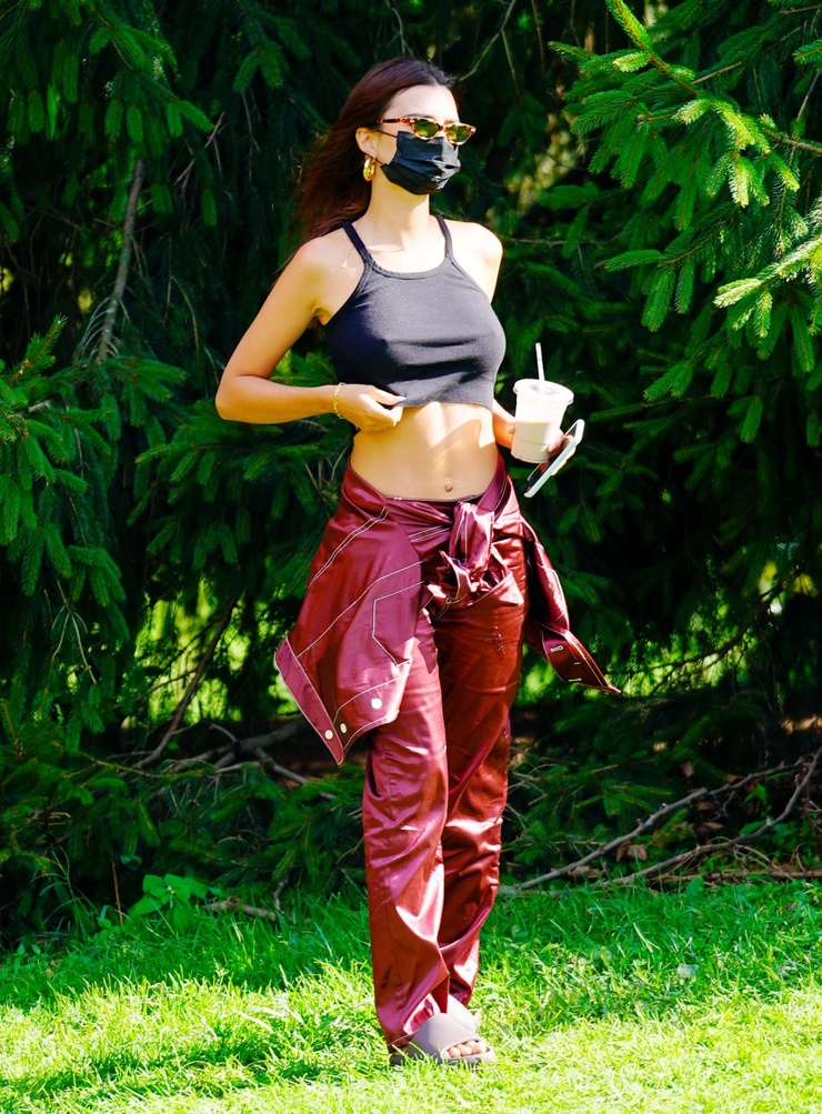Emily Ratajkowski