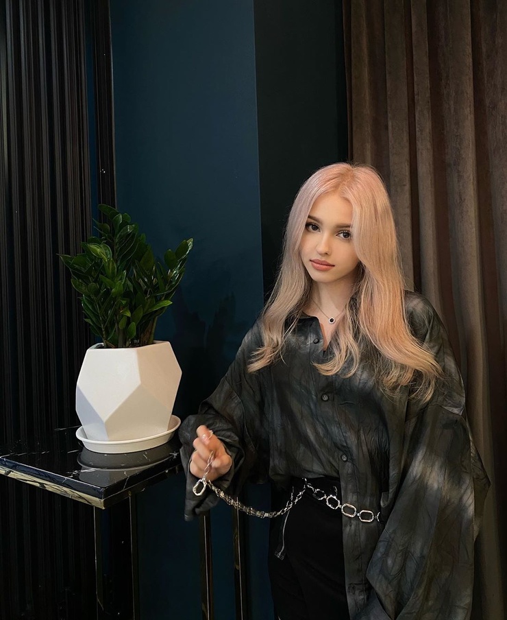 Elina Karimova Elina Karimova