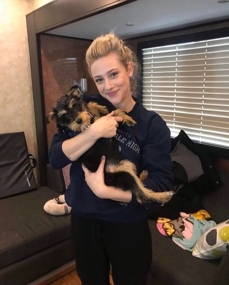Lili Reinhart