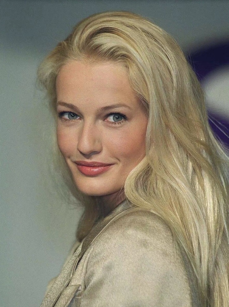 karen mulder oggi