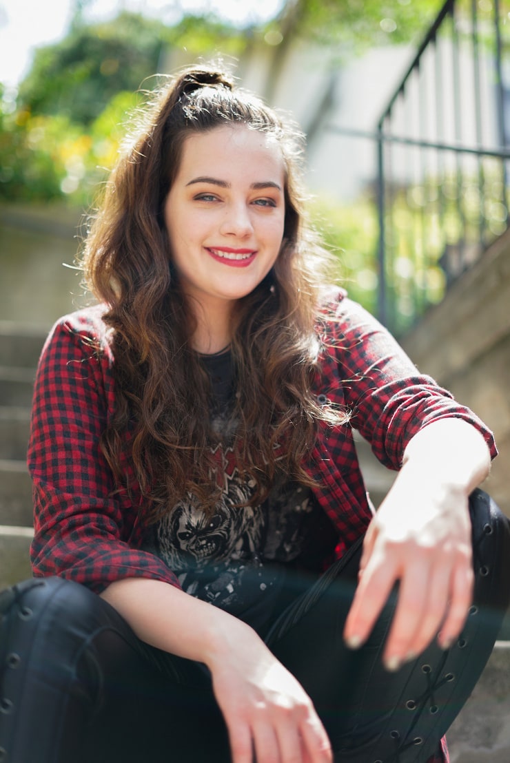 Mary Mouser