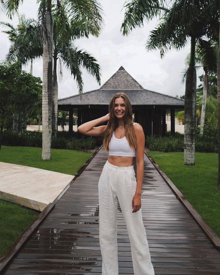 Josephine Skriver Josephine Skriver