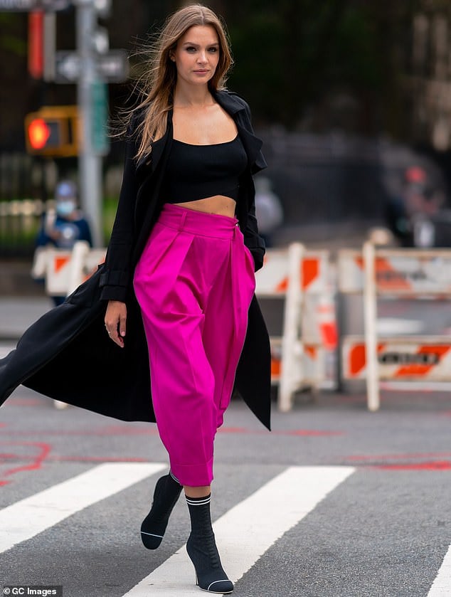 Josephine Skriver Josephine Skriver