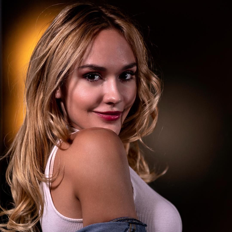 Dasha Inyutkina Dasha Inyutkina