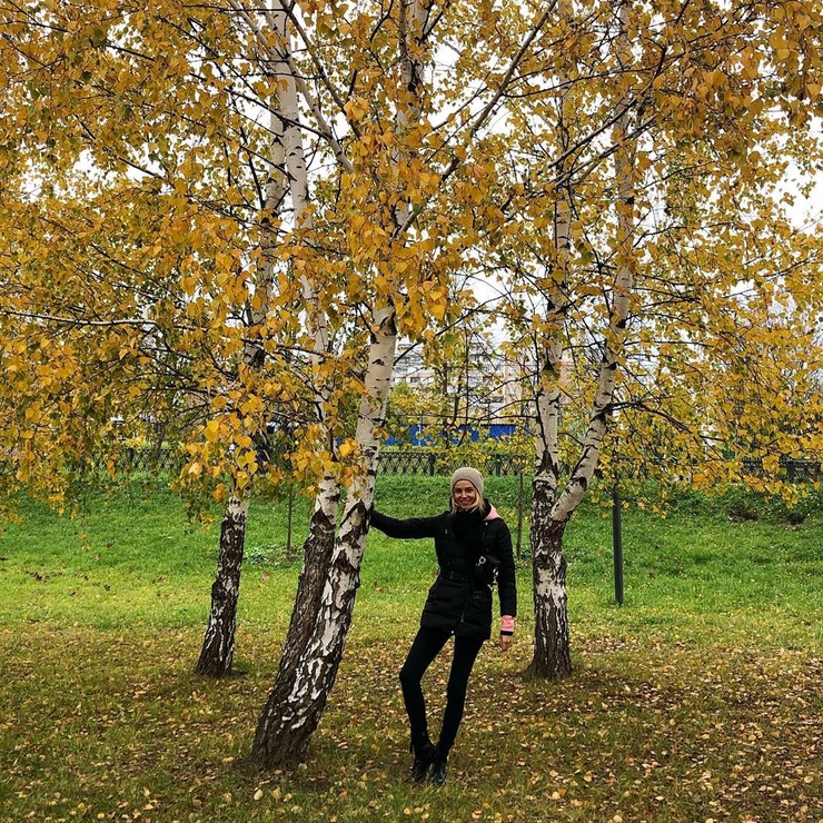 Valentina Zelyaeva Valentina Zelyaeva