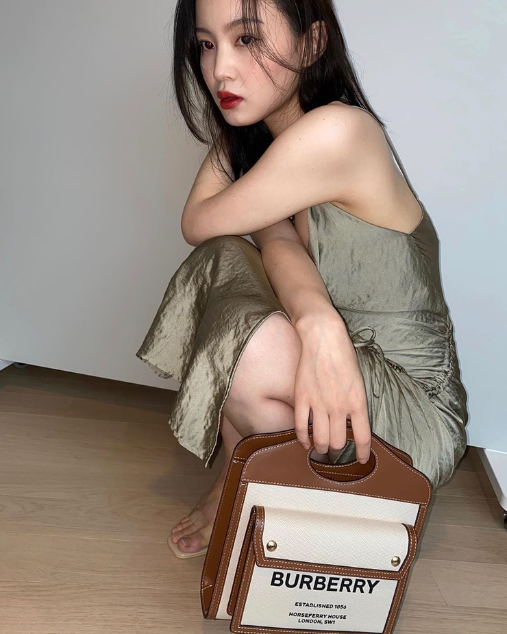 Lee Ha Yi