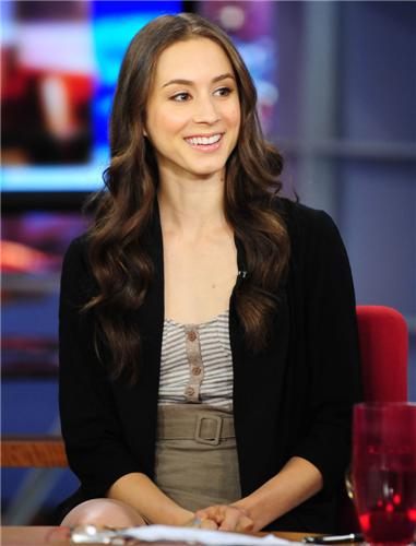 Troian Bellisario