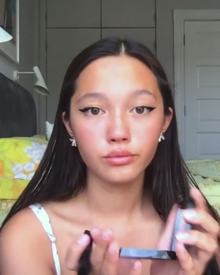 Lily Chee Lily Chee